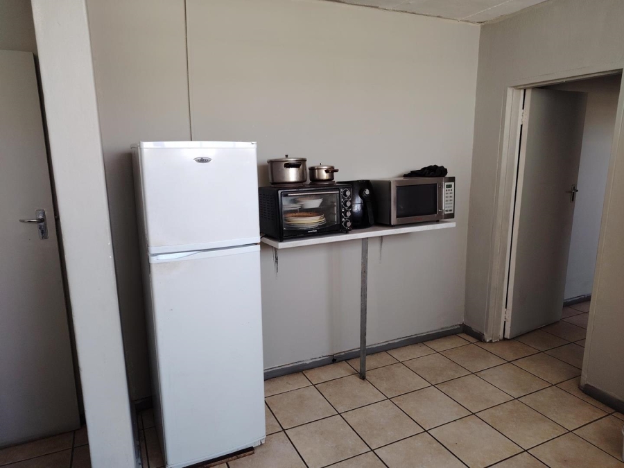 To Let commercial Property for Rent in Triangle Farm Western Cape